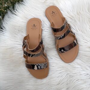Aquatalia Abigayle Animal Snake Print Leather Sandals Slide Mule Slip-on 6 NEW